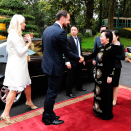 The Crown Prince and Crown Princess officialle welcomed by the Vice President of Vietnam, Her Excellency Mrs Nguyen Thi Doan. Photo: Lise Åserud, NTB scanpix